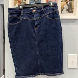NWOT Dark Denim Skirt